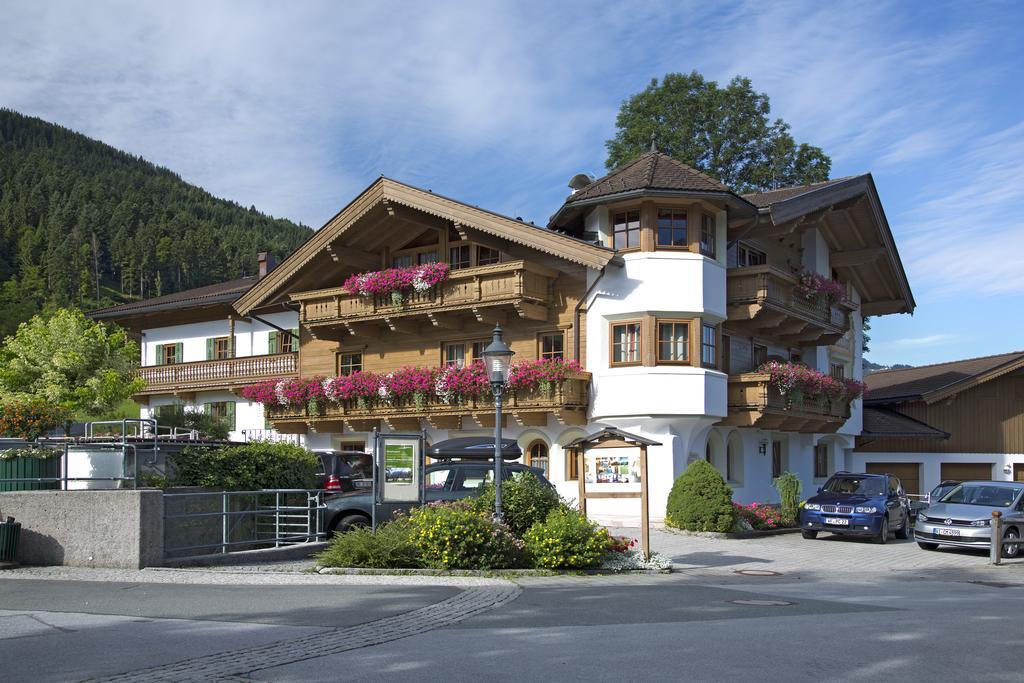 Gaestehaus Brantlhof Zimmer Und Ferienwohnungen In Going Am Wilden Kaiser エクステリア 写真