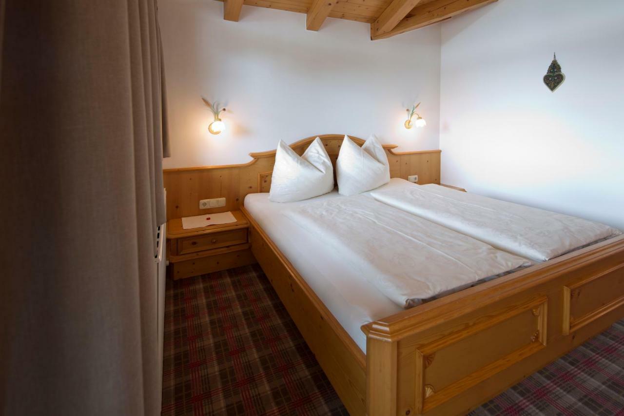 Gaestehaus Brantlhof Zimmer Und Ferienwohnungen In Going Am Wilden Kaiser エクステリア 写真