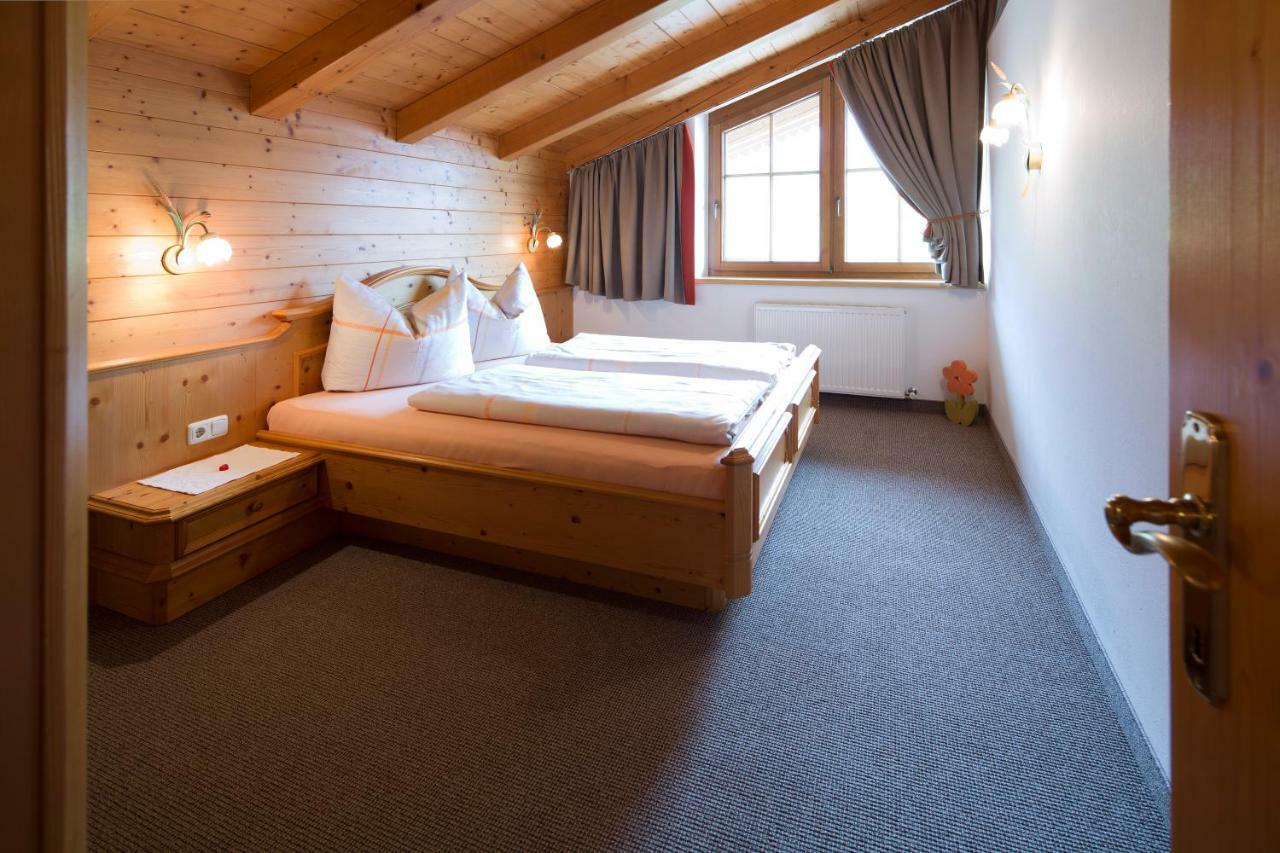 Gaestehaus Brantlhof Zimmer Und Ferienwohnungen In Going Am Wilden Kaiser エクステリア 写真
